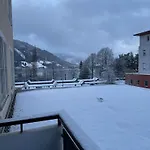 Ski And Lake View Apartment